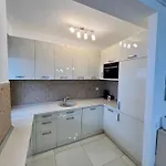 Coroni 3 - Jacuzzi&terasa Panoramica Apartament Brașov