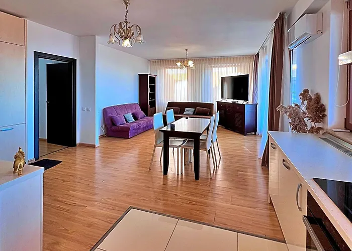 Coroni 3 - Jacuzzi & Terasa Panoramica Lejlighed Braşov